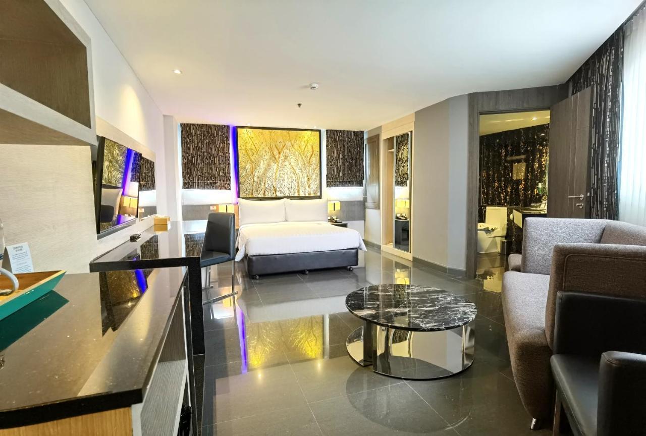 De Mandarin Nova Express Hotel Pattaya Buitenkant foto