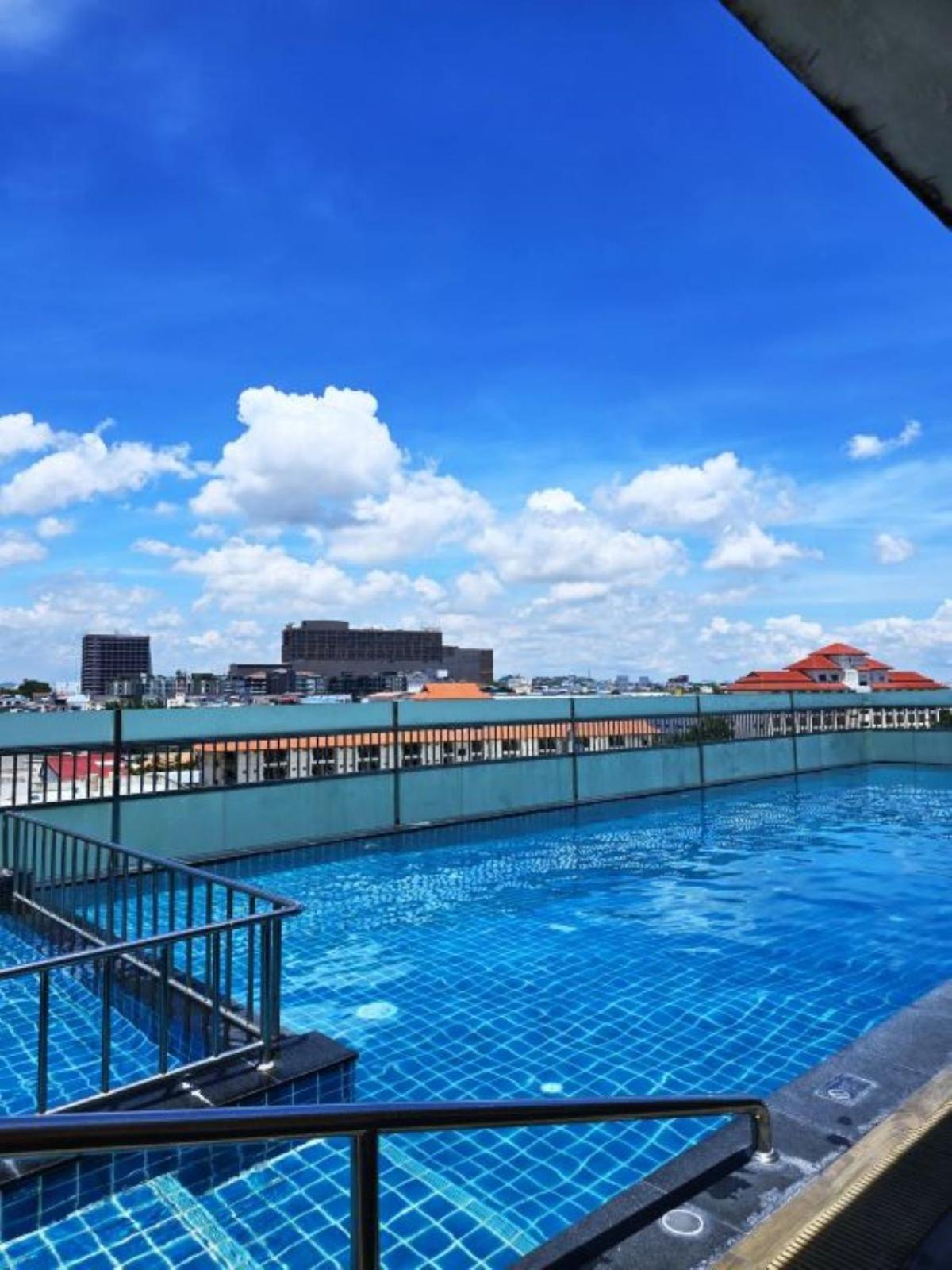 De Mandarin Nova Express Hotel Pattaya Buitenkant foto