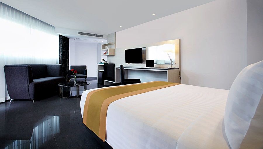 De Mandarin Nova Express Hotel Pattaya Buitenkant foto